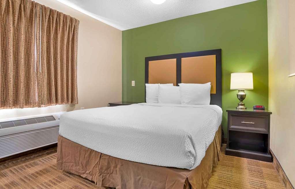 Extended Stay America Select Suites - Birmingham - Inverness Hoover Room photo